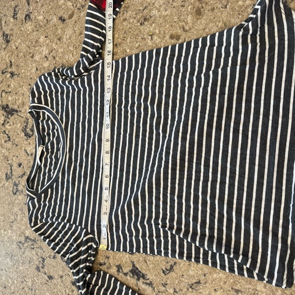 Grey striped tee - Picture 4 of 4